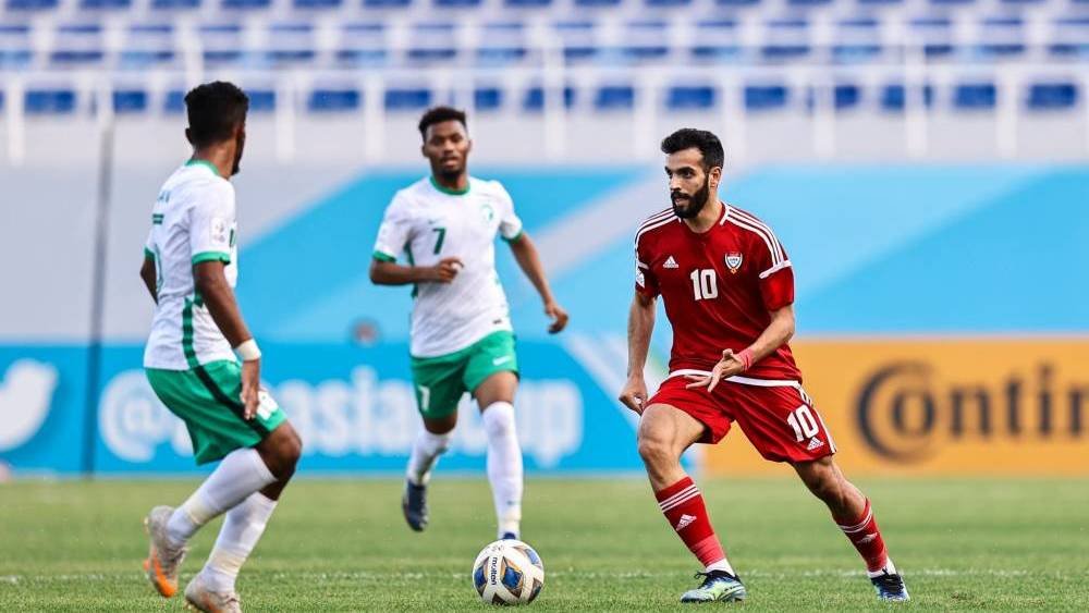الإسباني دينيس سيلفا يعلن تشكيلة منتخب الإمارات الأولمبي الإسباني دينيس سيلفا يعلن تشكيلة منتخب الإمارات الأولمبي