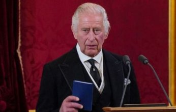 الملك تشارلز الثالث يجتمع مع رئيسة الوزراء وعدد من أعضاء البرلمان