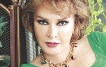 صفية العمري تقاضي منتحلي شخصيتها على فيس بوك