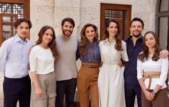 صور.. الملكة رانيا العبد الله تحتفل بعيد ميلادها في أجواء عائلية