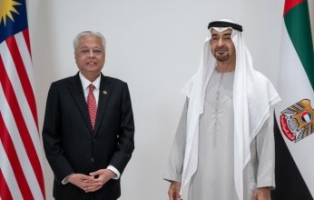 رئيس دولة الإمارات يستقبل رئيس وزراء ماليزيا