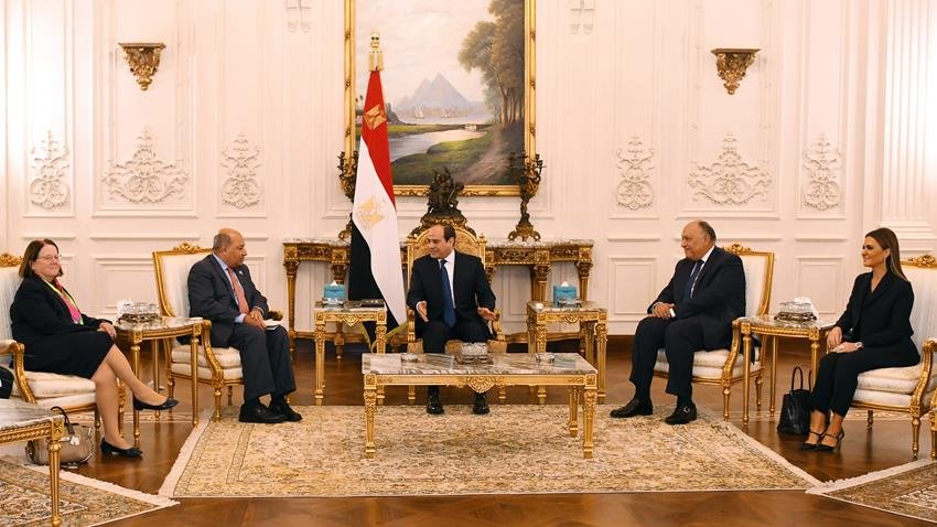 السيسي يستقبل رئيسة البنك الأوروبي لإعادة الإعمار والتنمية السيسي يستقبل رئيسة البنك الأوروبي لإعادة الإعمار والتنمية