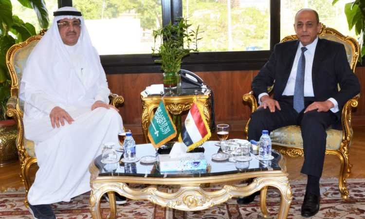 مباحثات مصرية سعودية لتعزيز الشراكة بين البلدين فى أنشطة النقل الجوى مباحثات مصرية سعودية لتعزيز الشراكة بين البلدين فى أنشطة النقل الجوى