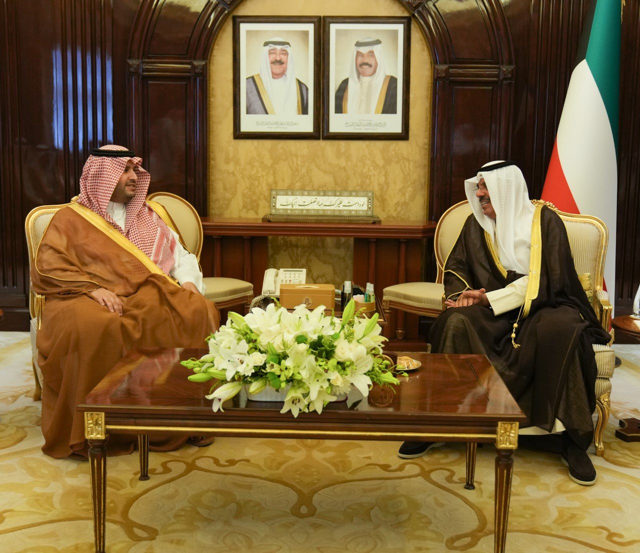 رئيس مجلس الوزراء الكويتي يستقبل الأمير تركي بن محمد عضو مجلس الوزراء السعودي رئيس مجلس الوزراء الكويتي يستقبل الأمير تركي بن محمد عضو مجلس الوزراء السعودي