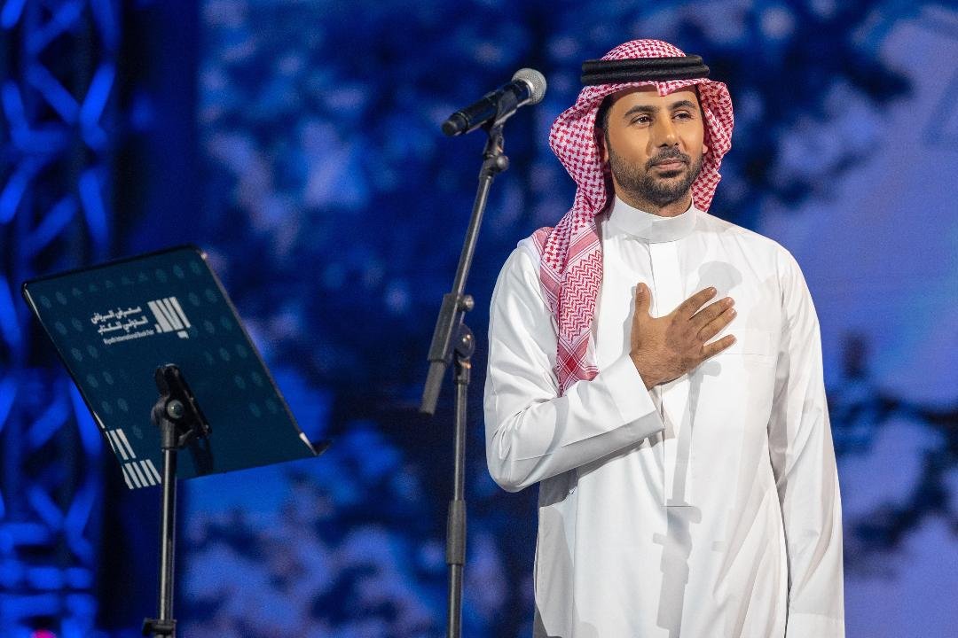 فؤاد عبد الواحد يبدع في حفل أمسية عبد الرحمن بن مساعد في الرياض فؤاد عبد الواحد يبدع في حفل أمسية عبد الرحمن بن مساعد في الرياض