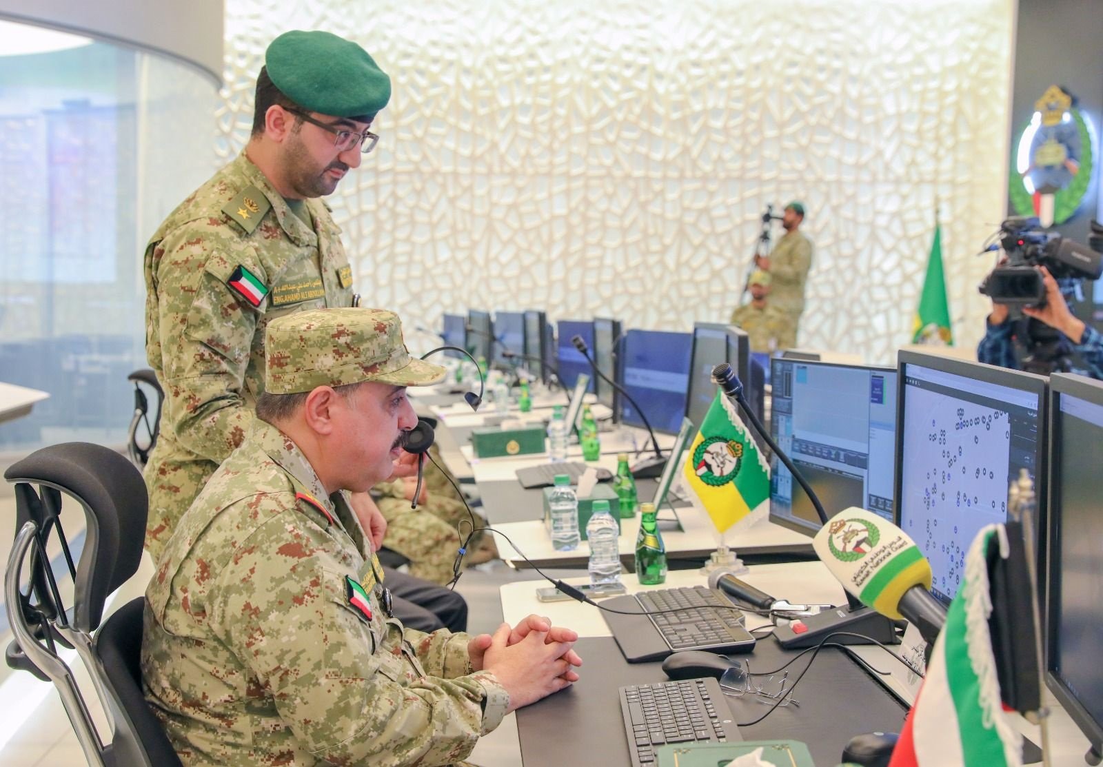 وكيل الحرس الوطني بالكويت يدشن مركز العمليات والمنظومة الأمنية وإدارة الأزمات وكيل الحرس الوطني بالكويت يدشن مركز العمليات والمنظومة الأمنية وإدارة الأزمات