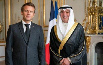 سفير الكويت لدى فرنسا يقدم أوراق اعتماده إلى الرئيس الفرنسي