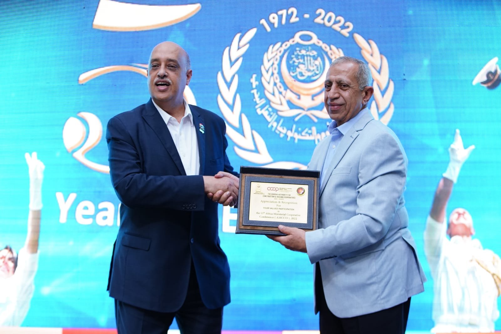 فرع الأكاديمية بالعلمين الجديدة يستقبل وفداً من وزراء التعاونيات الأفارقة فرع الأكاديمية بالعلمين الجديدة يستقبل وفداً من وزراء التعاونيات الأفارقة