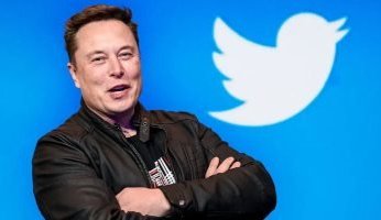 ايلون ماسك: افلاس الشركة لم يعد وشيكا وتويتر لم يعد آمنًا