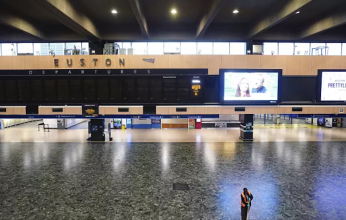 للمطالبة بزيادة الأجور.. إضراب جديد يعطل حركة القطارات في بريطانيا