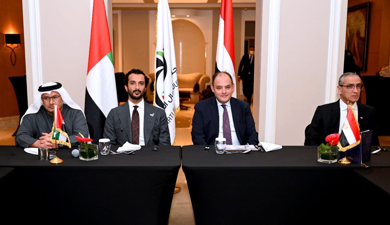 وزير التجارة المصري ووزير الاقتصاد الإماراتى يترأسان اجتماع مجلس الأعمال المصرى الإماراتى المشترك وزير التجارة المصري ووزير الاقتصاد الإماراتى يترأسان اجتماع مجلس الأعمال المصرى الإماراتى المشترك