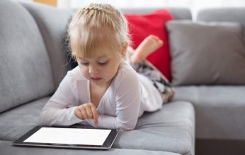 خبر مفرح للأطفال.. .دراسة علمية تؤكد أن ممارسة الصغار للألعاب الإلكترونية تحسن ذاكرتهم