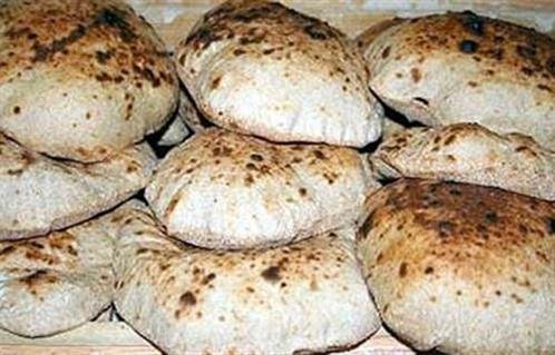 الحكومة المصرية تنفي إلغاء الدعم العيني على الخبز الحكومة المصرية تنفي إلغاء الدعم العيني على الخبز