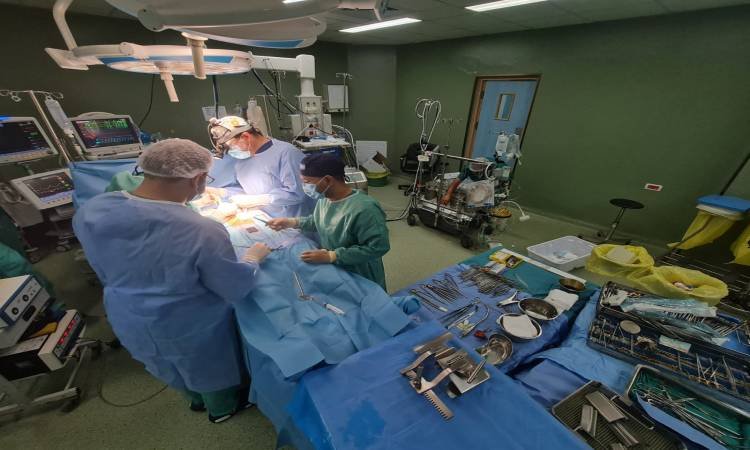 وفد طبي مصري إلى غزة لإجراء عمليات جراحية لأهالي القطاع وفد طبي مصري إلى غزة لإجراء عمليات جراحية لأهالي القطاع