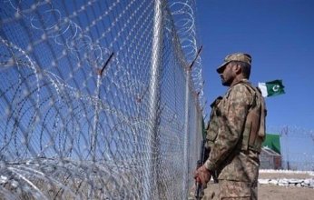 باكستان: مقتل وإصابة 5 أشخاص في انفجار دراجة نارية مفخخة شمال غرب البلاد