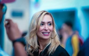 المخرجة التونسية ميرفت كمون تفوز بجائزة أفضل إخراج من مهرجان أولاد تايمة بفيلمها "حياة"