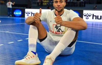 بعد سلوكه السيء.. إيقاف لاعب يد الزمالك بعد أحداث مباراة الأهلي في بطولة إفريقيا