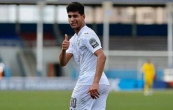 لاعب مصري يخطف أنظار كبري الأندية الإنجليزية