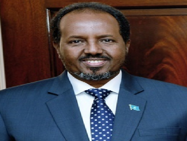 الرئيس الصومالي يدعو الأجهزة الأمنية إلى التصدي بحزم للإرهاب الرئيس الصومالي يدعو الأجهزة الأمنية إلى التصدي بحزم للإرهاب