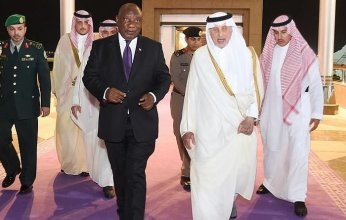 رئيس جمهورية جنوب أفريقيا يصل إلى جدة