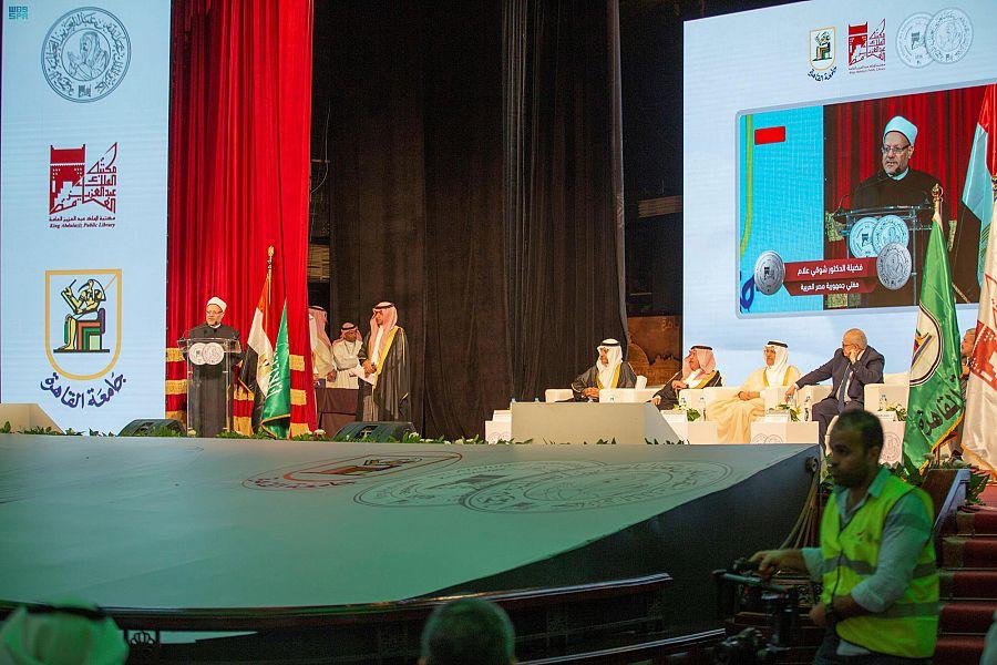 مفتي مصر يشيد بالنهضة العلمية التي تشهدها السعودية مفتي مصر يشيد بالنهضة العلمية التي تشهدها السعودية