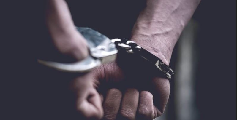 ضبط شخص لإيوائه 9 مخالفين لنظام أمن الحدود بعسير ضبط شخص لإيوائه 9 مخالفين لنظام أمن الحدود بعسير