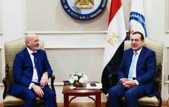 البترول المصرية ونوكيا العالمية يبحثان رقمنة صناعات البترول والغاز والتعدين