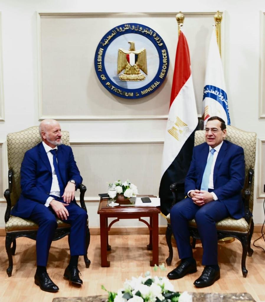 البترول المصرية ونوكيا العالمية يبحثان رقمنة صناعات البترول والغاز والتعدين البترول المصرية ونوكيا العالمية يبحثان رقمنة صناعات البترول والغاز والتعدين