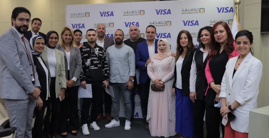 البنك الأهلي المصري يحتفل بالفائزين في حملته الترويجية لكأس العالم FIFA 2022 البنك الأهلي المصري يحتفل بالفائزين في حملته الترويجية لكأس العالم FIFA 2022