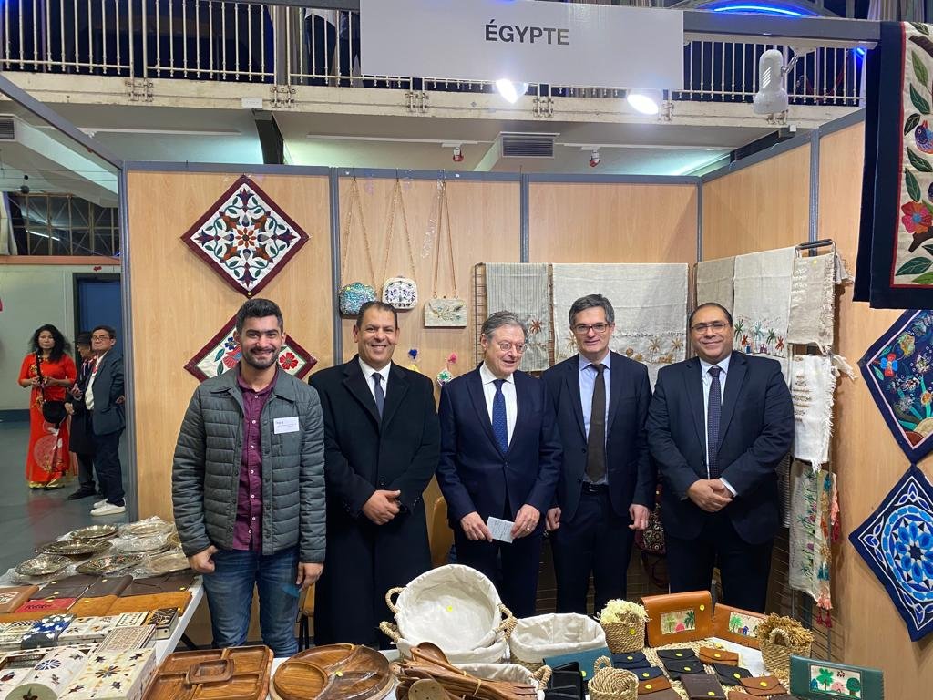 مصر: جهاز تنمية المشروعات ينقل اجواء معرض (تراثنا) الي باريس مصر: جهاز تنمية المشروعات ينقل اجواء معرض (تراثنا) الي باريس