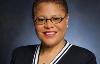 انتخاب كارين باس كأول امرأة لرئاسة بلدية لوس أنجلوس الأمريكية