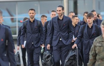 بعثة منتخب بولندا لكرة القدم تصل إلى الدوحة