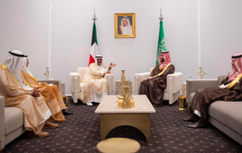 ولي العهد السعودي يلتقي نظيره الكويتي في شرم الشيخ
