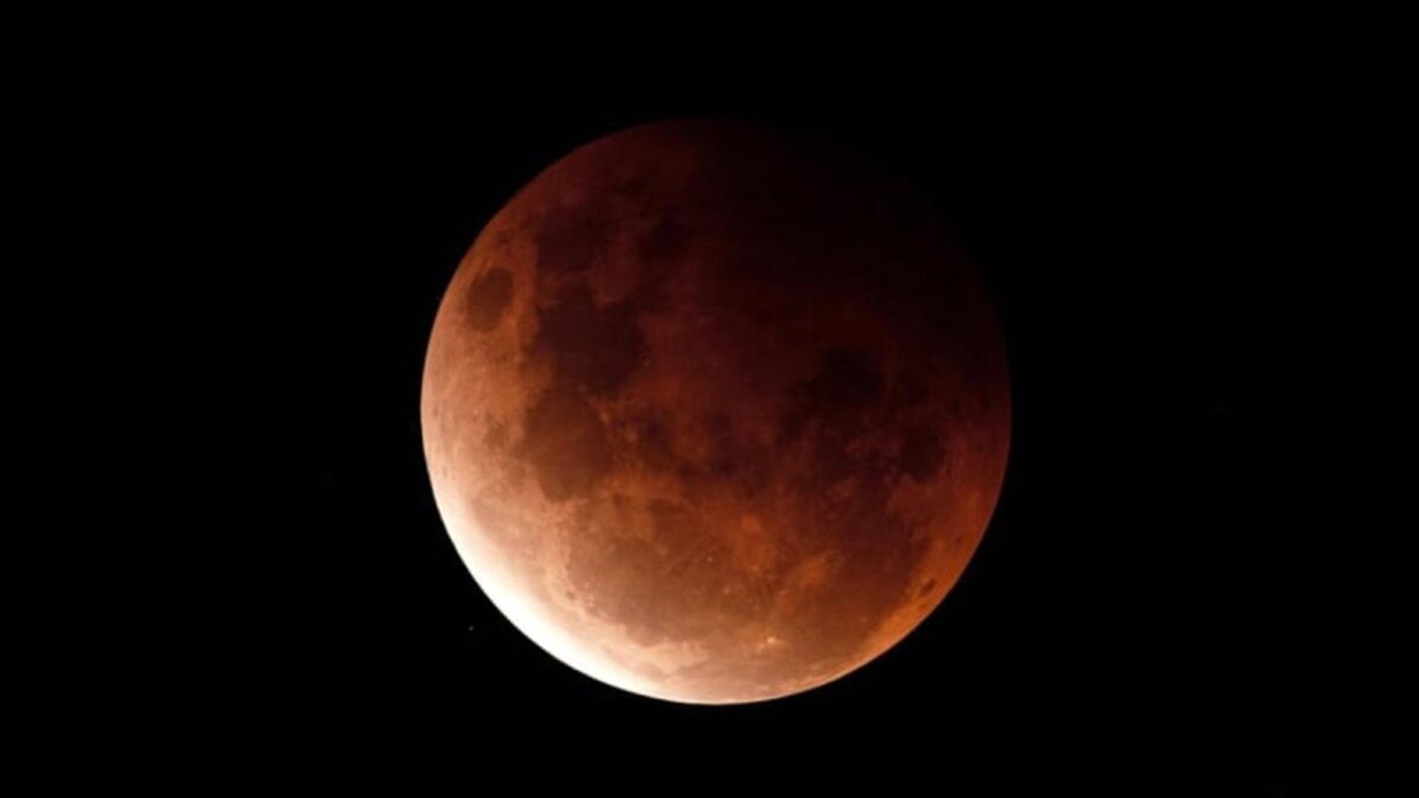 الثلاثاء المقبل.. خسوف كلي للقمر غير مشاهد بسماء الوطن العربي الثلاثاء المقبل.. خسوف كلي للقمر غير مشاهد بسماء الوطن العربي