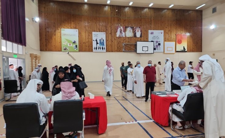 73% نسبة المشاركة في الانتخابات النيابية والبلدية في البحرين 73% نسبة المشاركة في الانتخابات النيابية والبلدية في البحرين