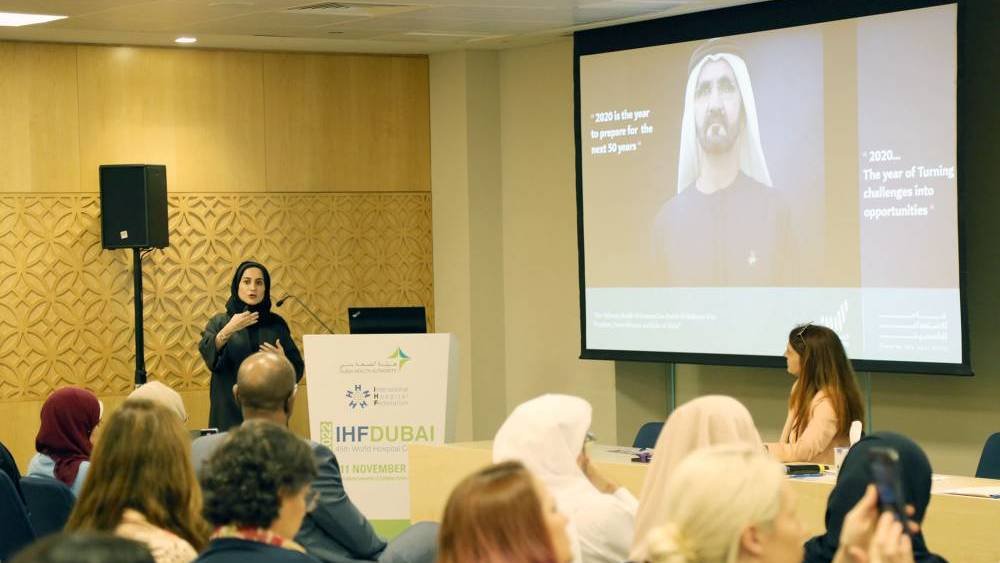 إشادة عالمية بتجربة الإمارات في مواجهة الجائحة العالمية (كوفيد-19) إشادة عالمية بتجربة الإمارات في مواجهة الجائحة العالمية (كوفيد-19)