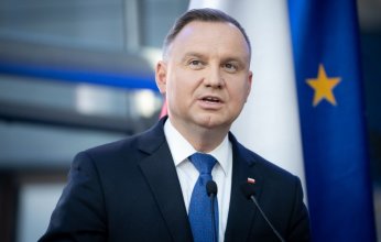 بولندا تعترف بأن رئيسها خُدع بمكالمة أجراها منتحل لشخصية ماكرون