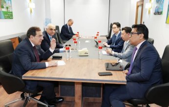 مباحثات مع بتروناس الماليزية لزيادة استثماراتها البترولية بمصر