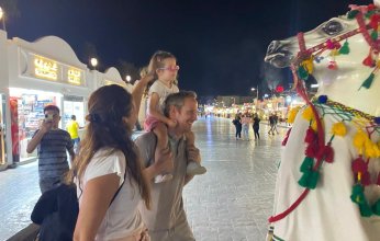 ورش حية للحرف اليدوية والتراثية بجناح وزارة الثقافة بالمنطقة الخضراء