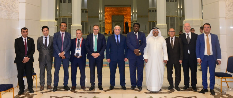 رئيس البرلمان العربي يزور جامع الجزائر رئيس البرلمان العربي يزور جامع الجزائر