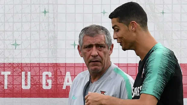 المدير الفني للبرتغال: دعوا رونالدو وشأنه المدير الفني للبرتغال: دعوا رونالدو وشأنه