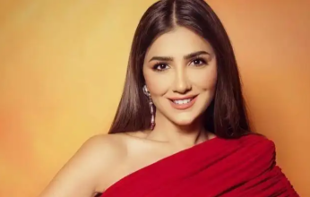 مي عمر تشارك جمهورها بصورة جديدة على إنستجرام