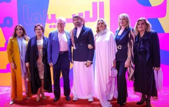 حسين فهمي يشاهد النسخة المرممة من "خلي بالك من زوزو" بمهرجان البحر الأحمر