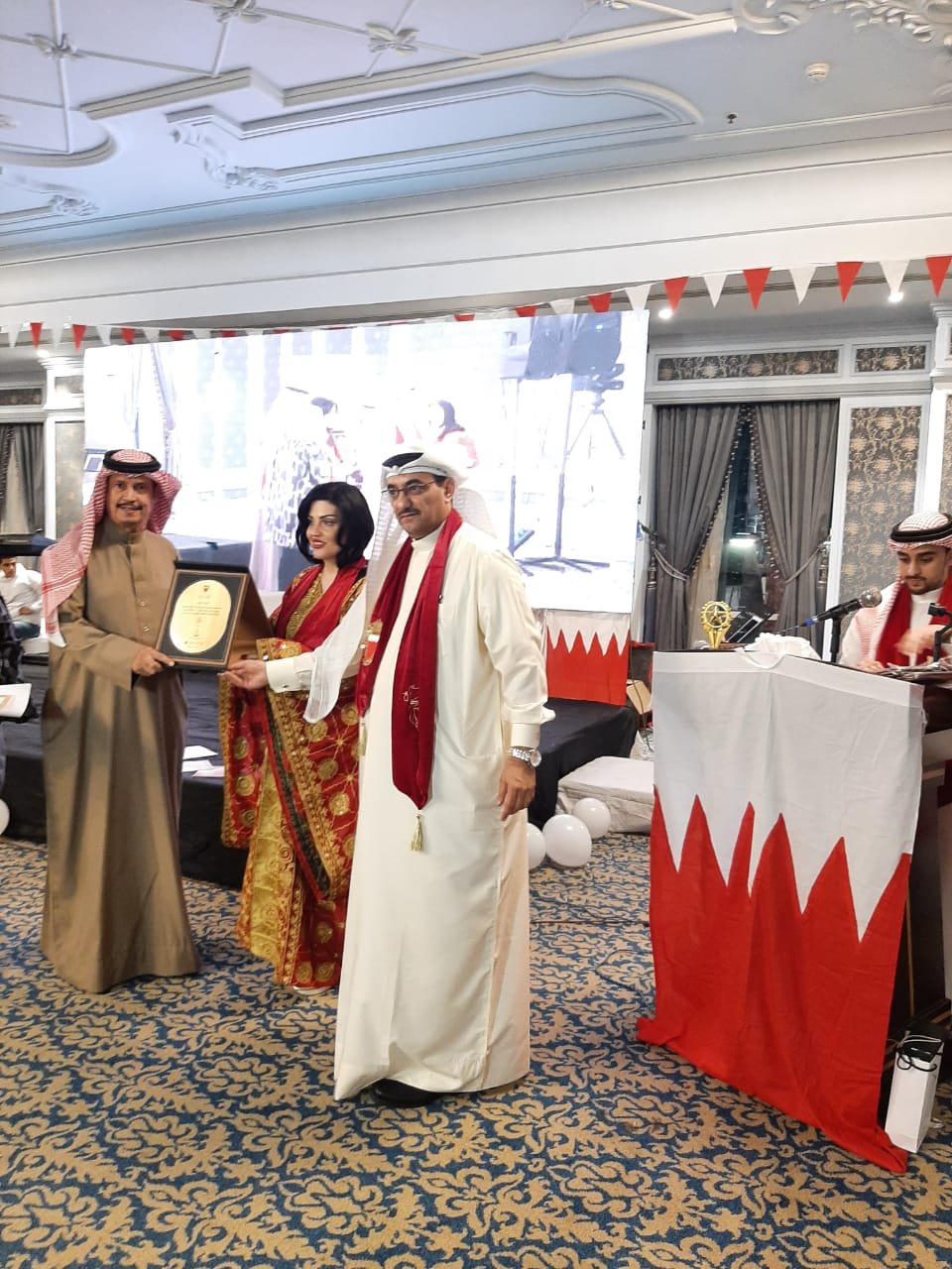 الحوسني يقيم احتفالية العيد الوطني البحريني في القاهرة الحوسني يقيم احتفالية العيد الوطني البحريني في القاهرة