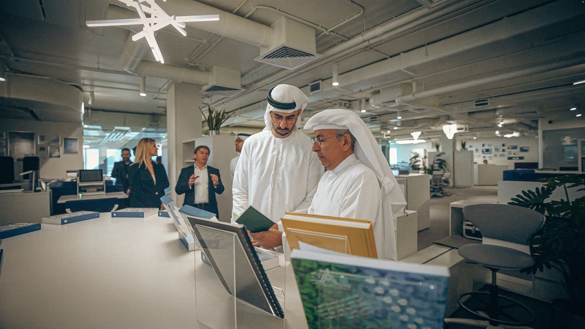 الإمارات تتبنى التكنولوجيا المتقدمة لاستكشاف التوجهات المستقبلية الرقمية الواعدة الإمارات تتبنى التكنولوجيا المتقدمة لاستكشاف التوجهات المستقبلية الرقمية الواعدة