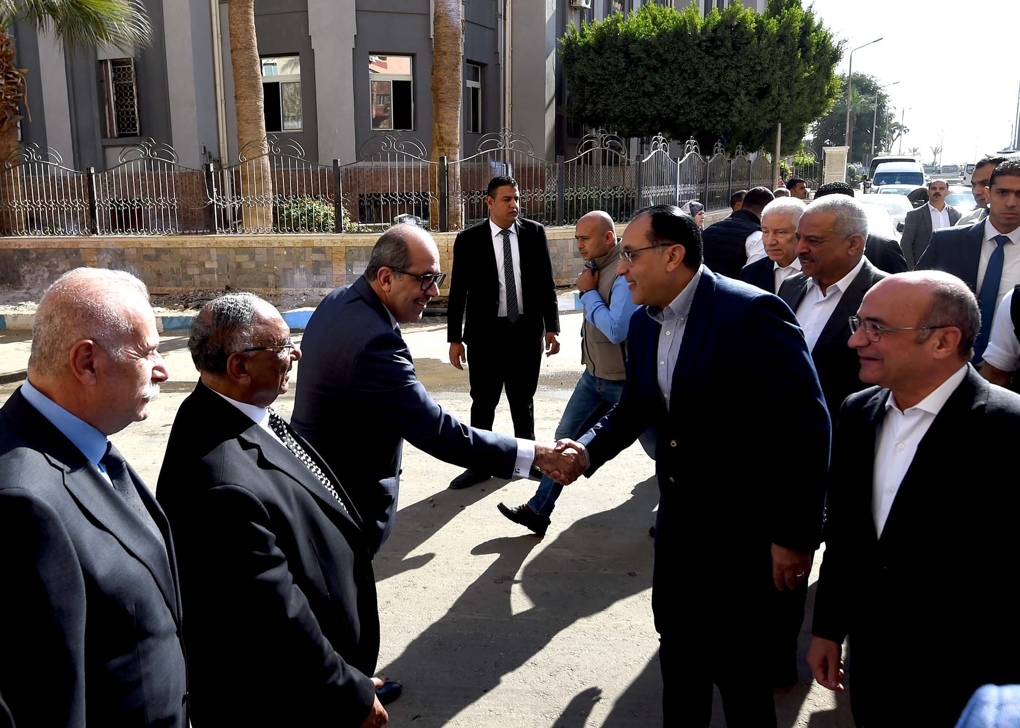 مصر: رئيس الوزراء يشهد افتتاح مجمع هيئة قضايا الدولة بمدينة السويس مصر: رئيس الوزراء يشهد افتتاح مجمع هيئة قضايا الدولة بمدينة السويس