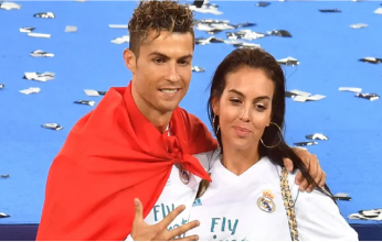 جورجينا رودريجيز تهدى رونالدو اغلى سيارة بالعالم