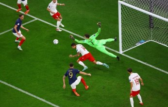فرنسا تهزم بولندا بثلاثية وتبلغ دور الثمانية بالمونديال