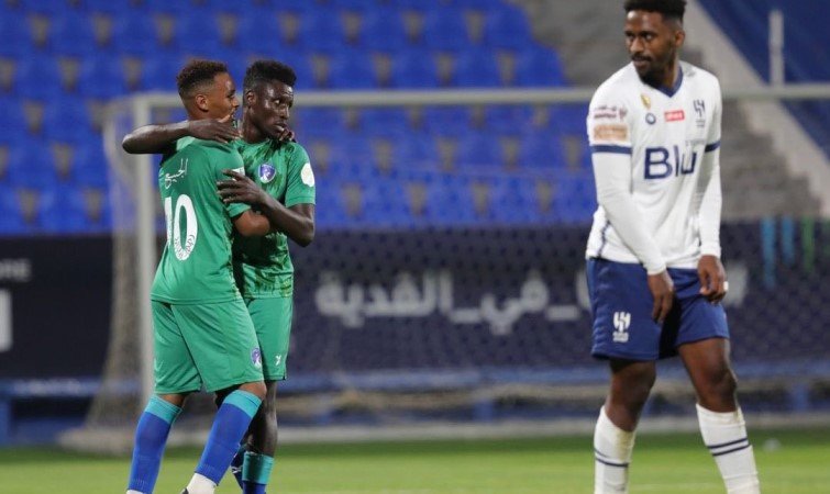 وديًا.. الشعلة يفوز على نظيره الهلال بثلاثية وديًا.. الشعلة يفوز على نظيره الهلال بثلاثية