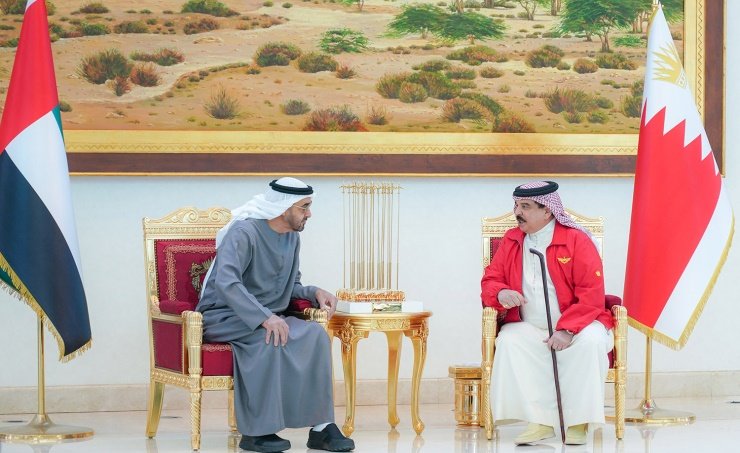 البحرين والإمارات تحققان أعلى درجات التكامل والتميز في علاقاتهما الأخوية التاريخية البحرين والإمارات تحققان أعلى درجات التكامل والتميز في علاقاتهما الأخوية التاريخية